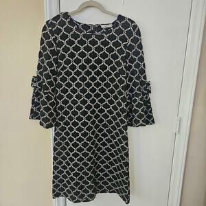 Tyler Böe Sydney Shift Dress 3/4 Ruffle Sleeve Size M Capsule Jackie O Office